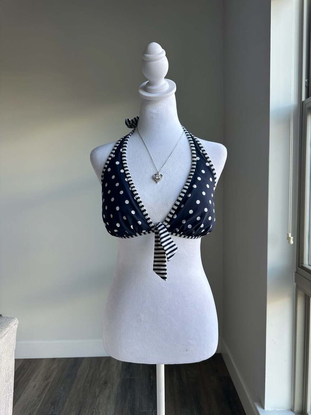 Relax by Tommy Bahama Navy Polka Dot Stripe Halter Bikini Top Size Large